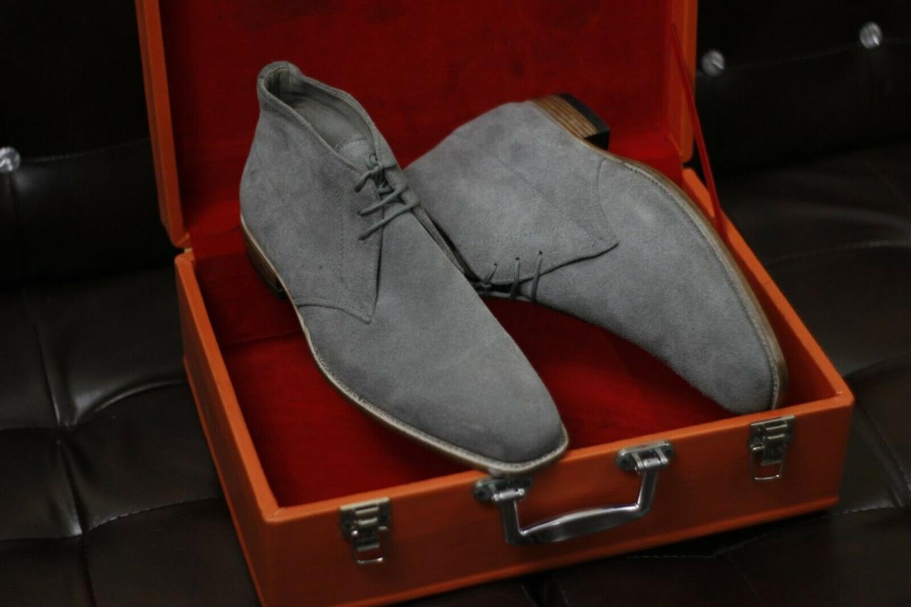 Men Handmade Gray Chukka Boot In Suede Goodyear Welted